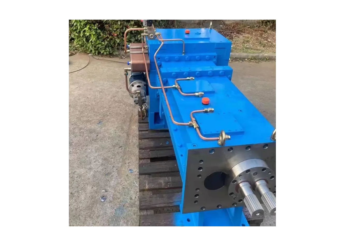 同向平行双螺杆减速机    常州市重科齿轮箱制造有限公司