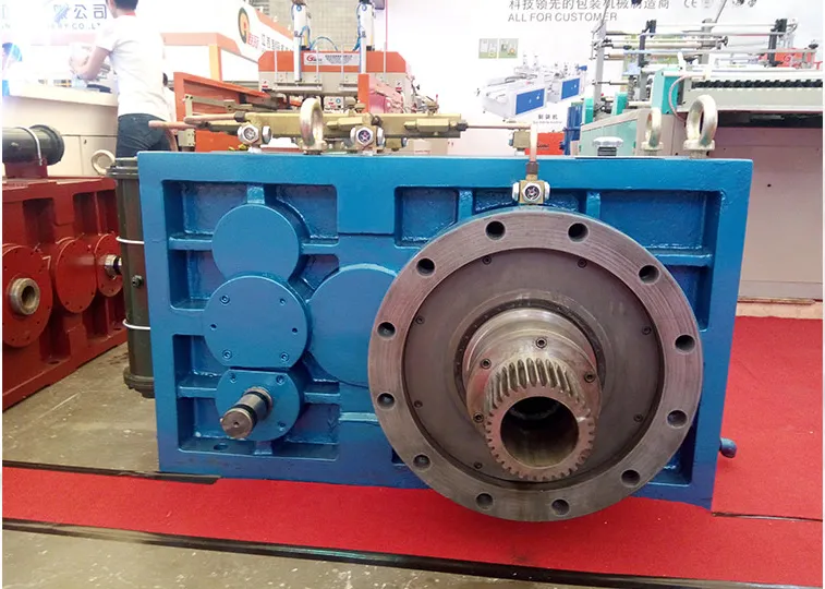 橡胶用齿轮箱    常州市重科齿轮箱制造有限公司