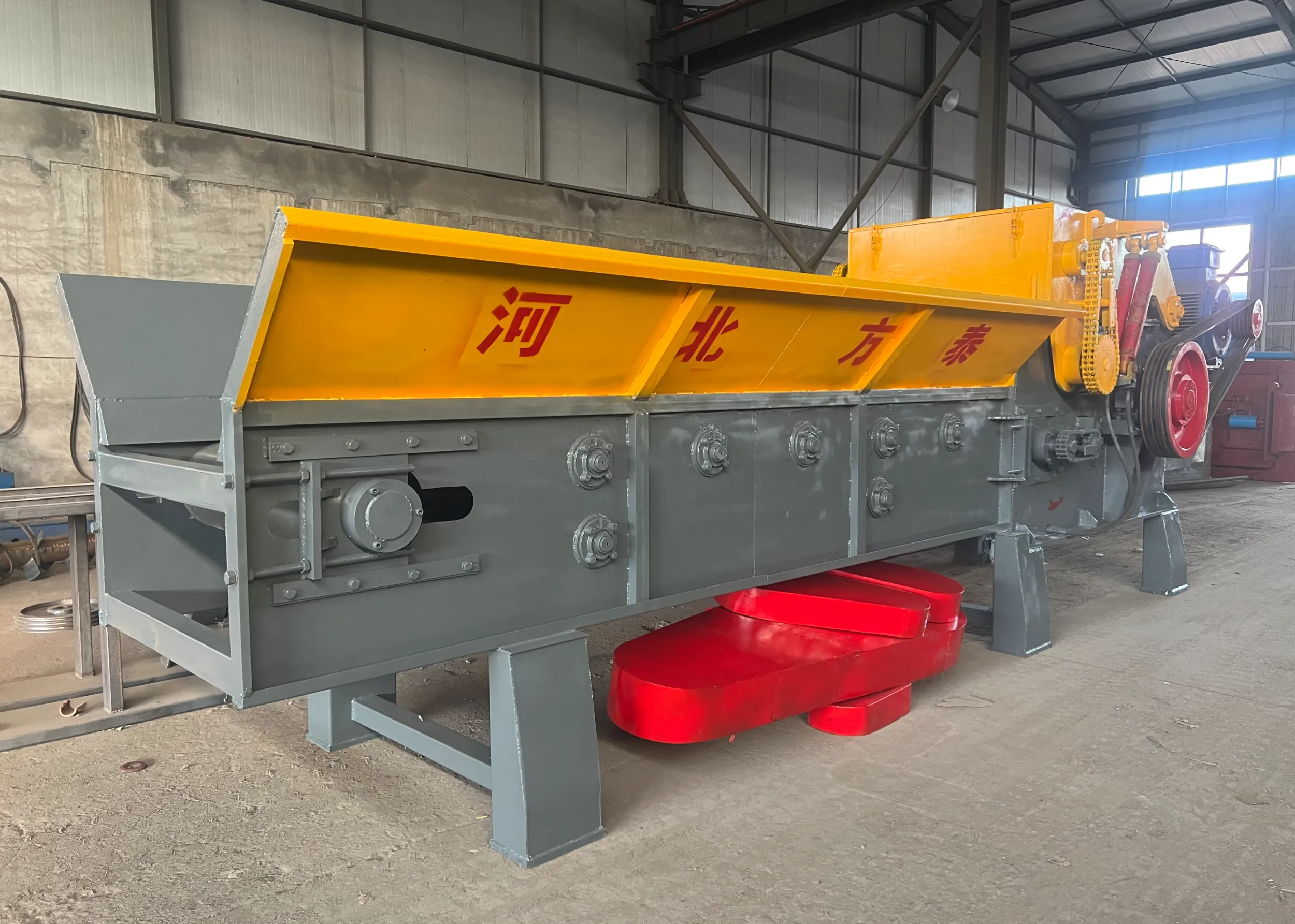 高效粉碎车    河北方泰塑料机械制造有限公司